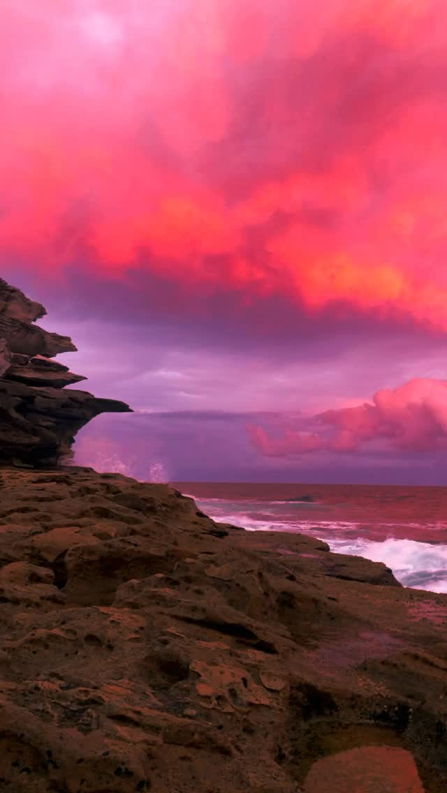 Another unreal sunset over Sydney 🔥