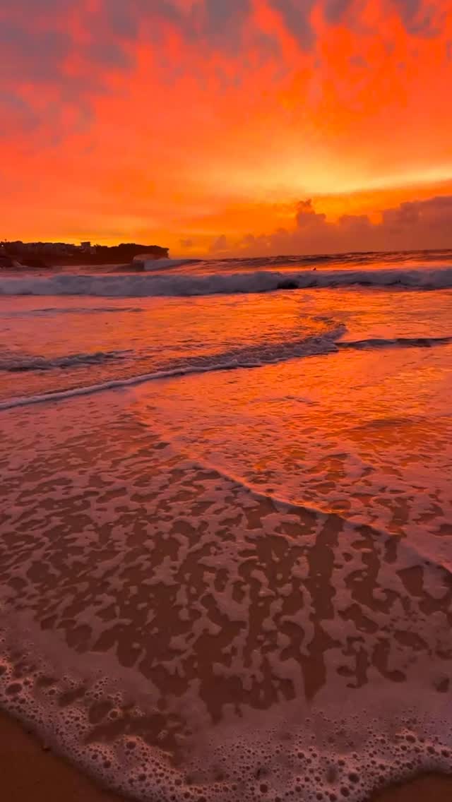 Bronte Beach at sunrise, in full glory 🙌🏼