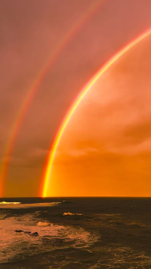 One of the craziest storm sunsets I’ve ever captured 🙌🏼