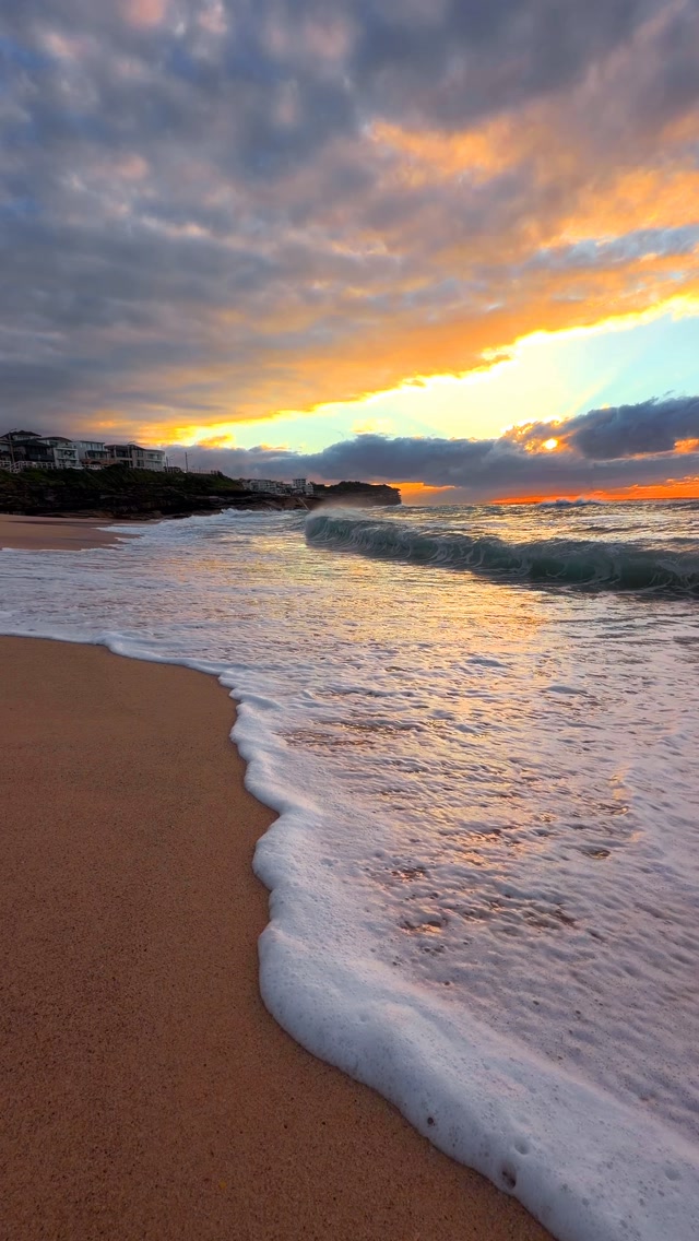Bronte Beach every day 💛