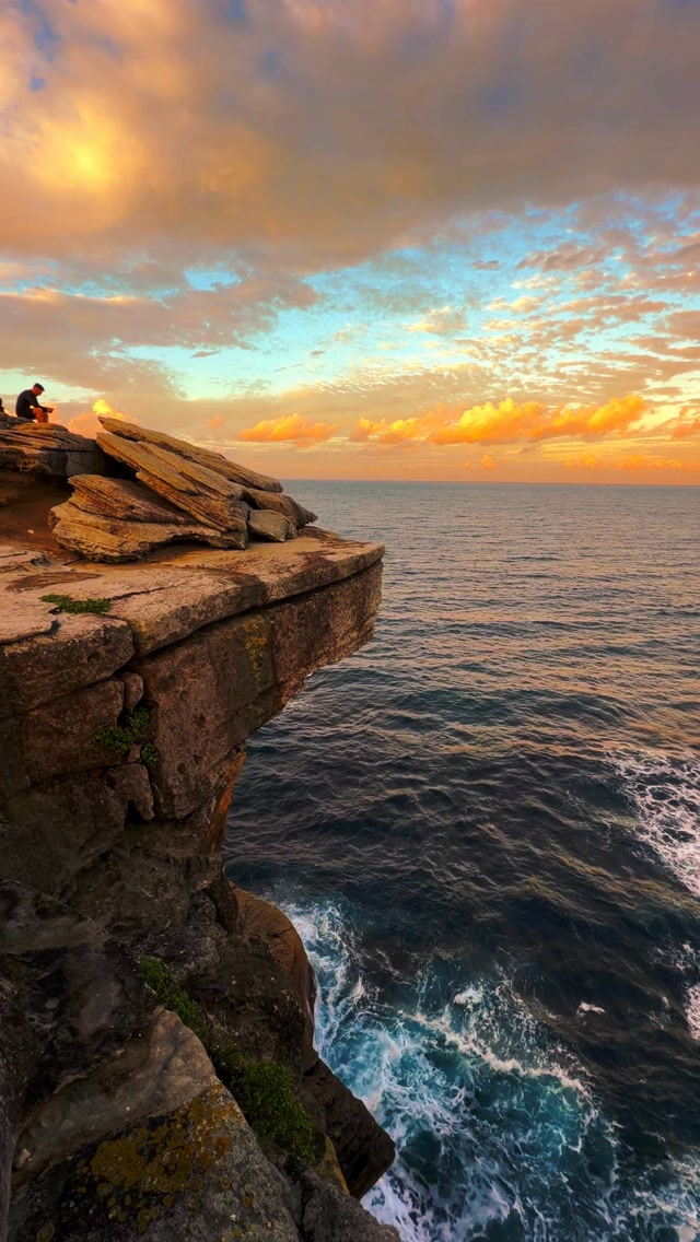 Another unreal sunset over Bondi 🙌🏼