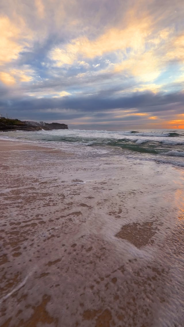 Daily Sunrise at Bronte Beach 💛