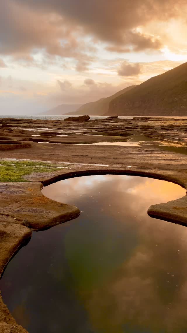 Sunset reflections in the Figure 8 Pools ✨