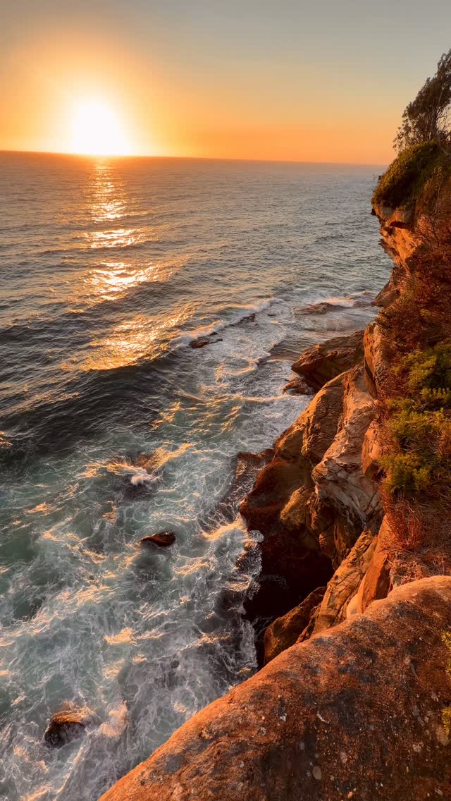 Daily Sunrise at Bronte Beach 🌅