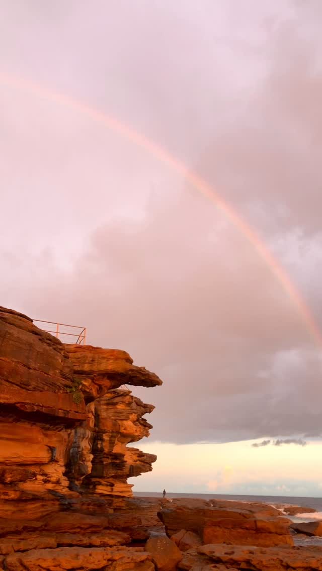 Another unreal sunset over Bondi 🙌🏼