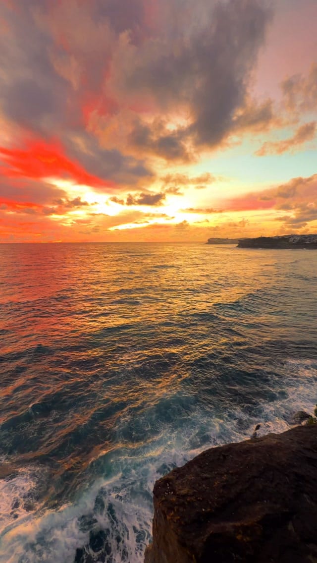 The best mornings begin by the sea 💛
