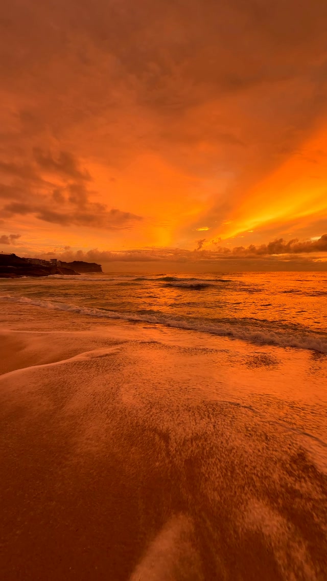 Hard to imagine a better sunrise than this 🔥
