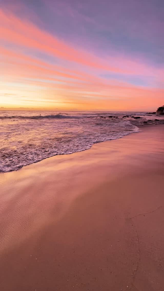 #goodmorning #Bronte #Australia #BronteBeach #feelnewsydney #feelnsw 
#exploreaustralia #Bondi #bondibeach #ilovesydney #seeaustralia #sunrise
#bondilife #seeaustralia #sunriselover #landscapephotography #seascapes  #discoverearth