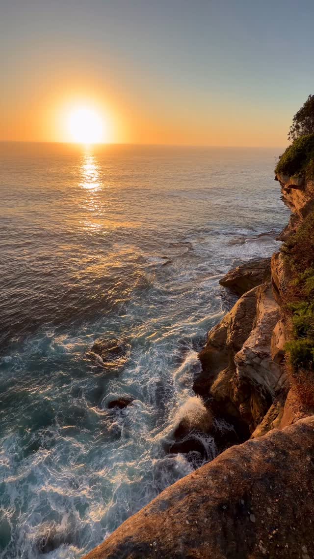 #bestsunrise  #exploreaustralia #bronte #Australia #BronteBeach #feelnewsydney #feelnsw #Bondi #bondibeach #ilovesydney #seeaustralia #sunrise #art #fineartphotography
#sunriselover #landscapephotography #seascapes  #discoverearth #moody #australianphotography #visualarts