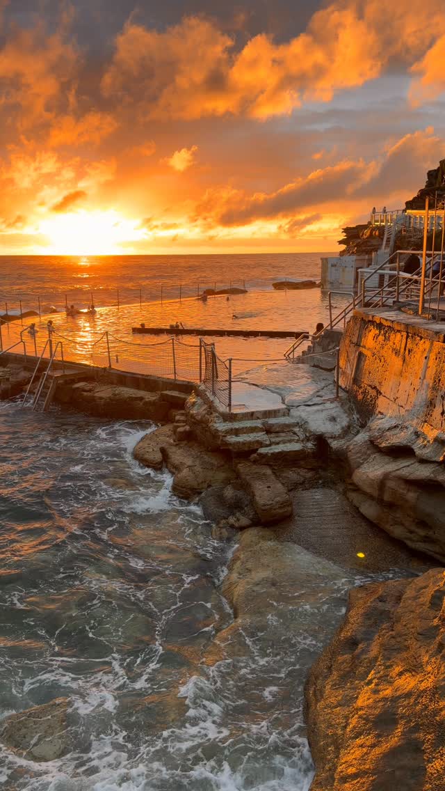 Daily Sunrise at Bronte Beach 🌅