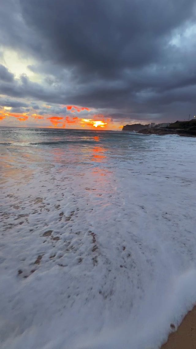 Daily Sunrise at Bronte Beach 💛