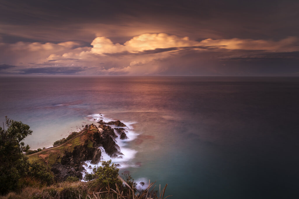 Byron Bay coastal scenery and ocean moments, capturing the natural beauty and atmosphere of Australia’s easternmost point.
