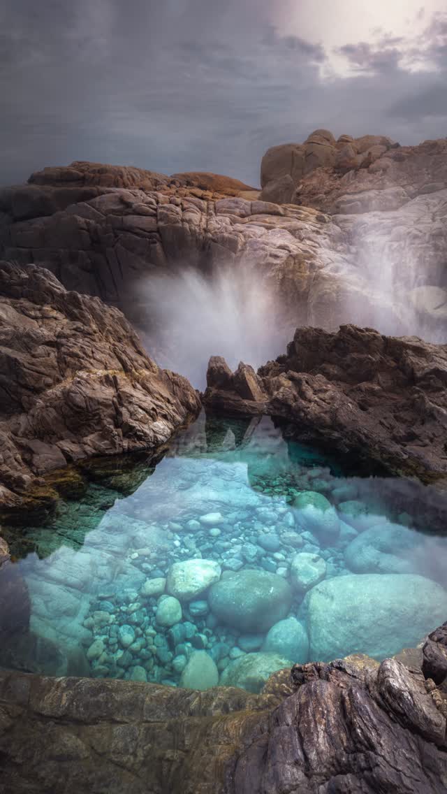 #feelnewsydney #feelnsw 
#exploreaustralia #Bondi #bondibeach #ilovesydney #seeaustralia #sunrise
#bondilife #seeaustralia#sunriselover #landscapephotography #seascapes  #discoverearth