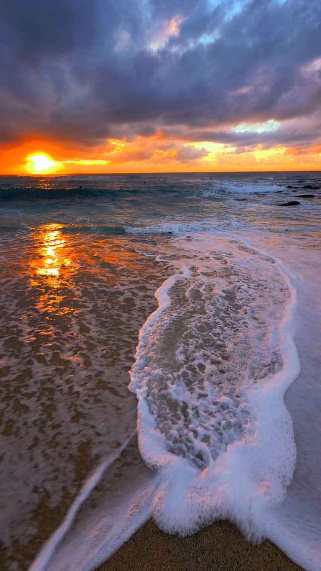 Starting the day where the light first touches the water 💛