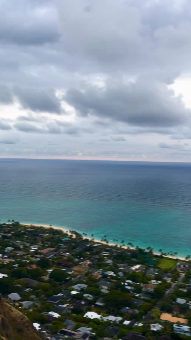 Lanikai Pillbox hike Hawaii 🌴