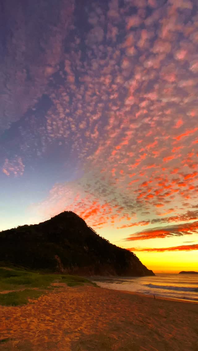 This view is always worth the early alarm 🫶🏻