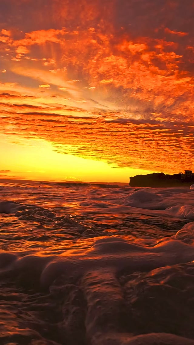 Do sunrises get any better than this 🔥