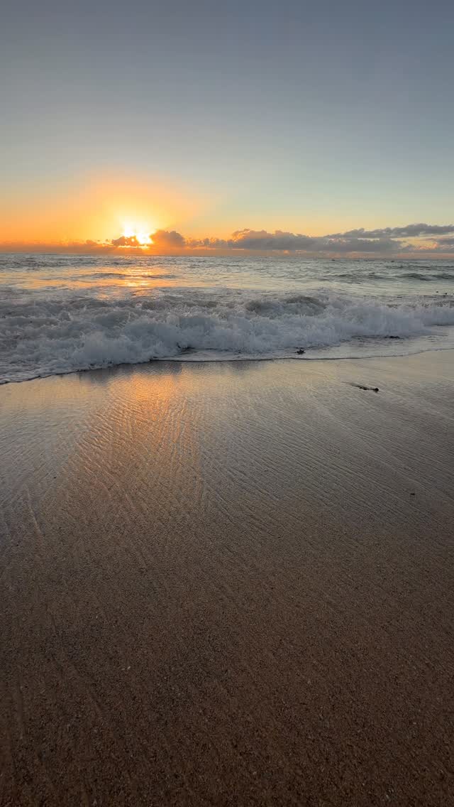 Daily Sunrise at Bronte Beach 🌅