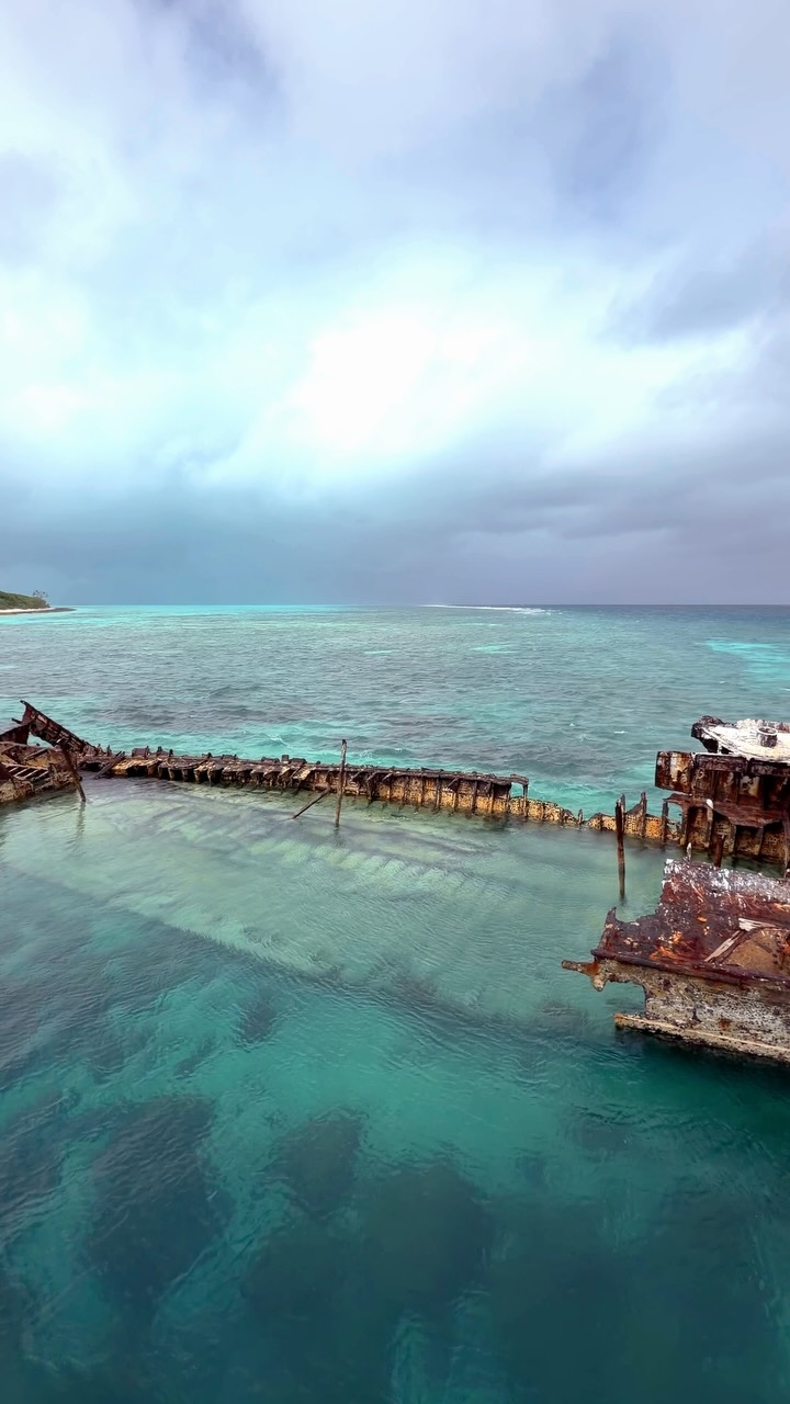 Rusted by time, carried forever by the sea 🩵