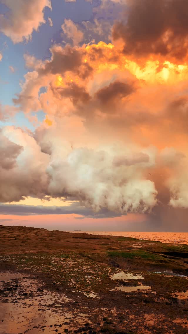 One of the craziest storm sunsets I’ve ever captured 🙌🏼