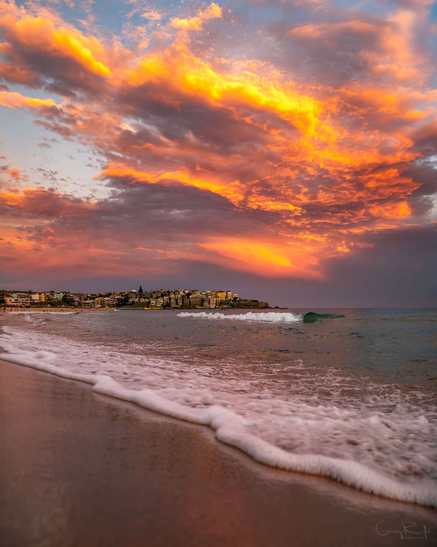 One of those sunsets that reminds you why you carry a camera 🔥