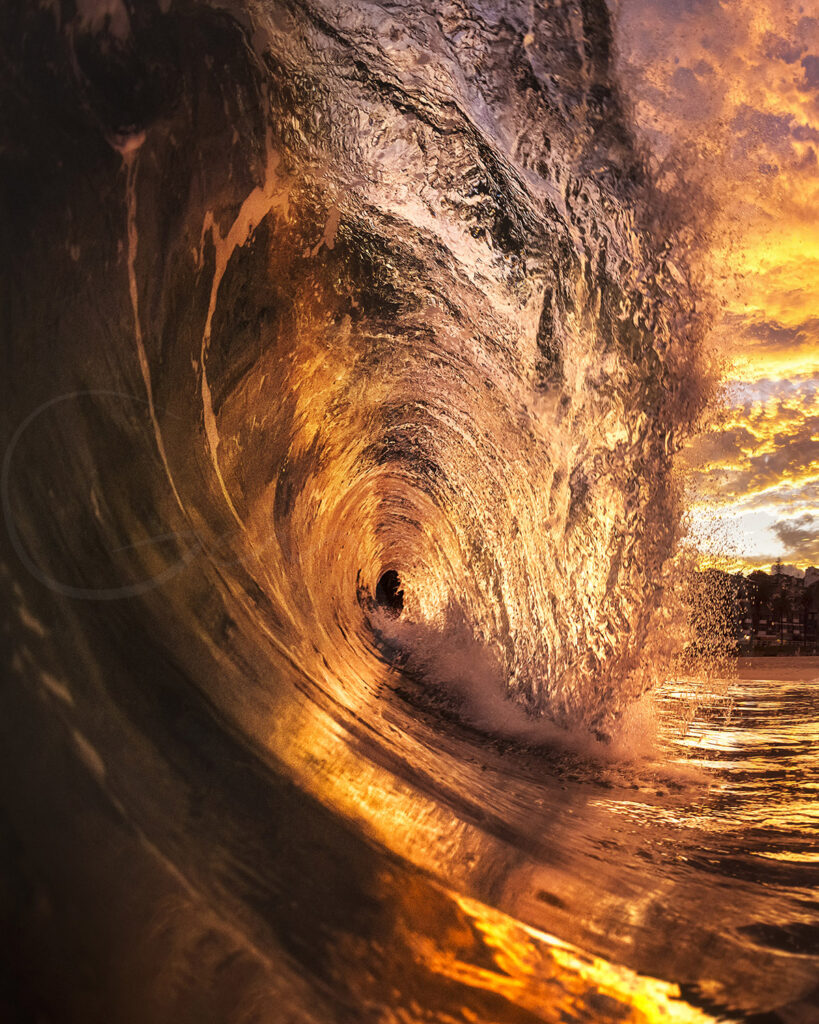 Gold Fever – Healing Waves and Fiery Light at Bronte