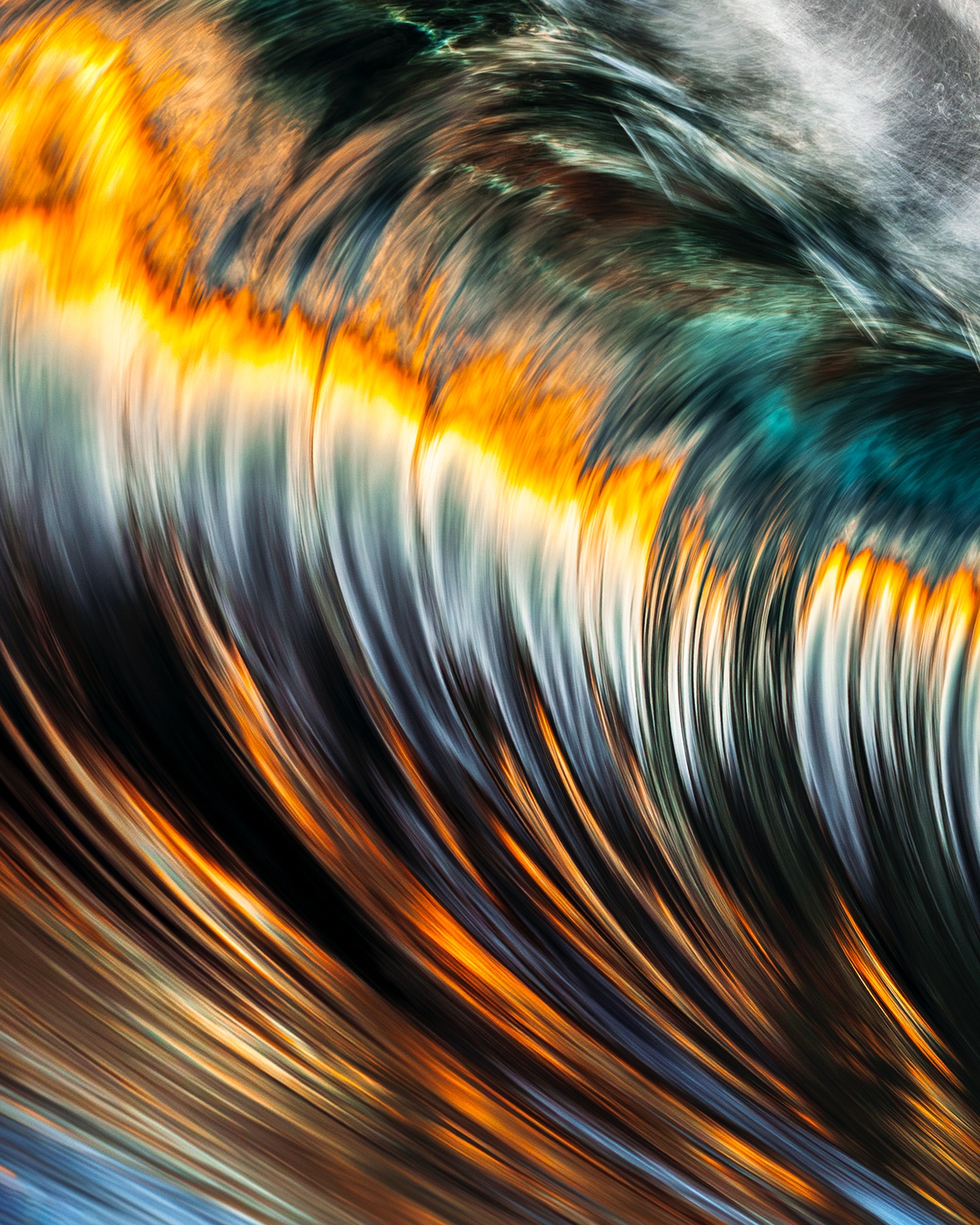 Glass Fire 🔥 

Perfect swell, no wind, clean reef break and the setting sun hitting it just right. It lasted only a few minutes before it was gone, a moment that can take a very long time to repeat itself.