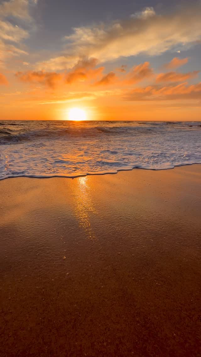 Daily Sunrise at Bronte Beach 🌅