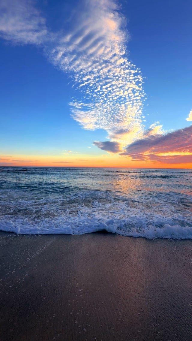 Starting the day where the light first touches the water 💛