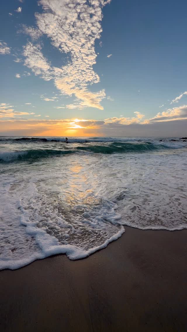 Daily Sunrise at Bronte Beach 🌅

#brontebeach