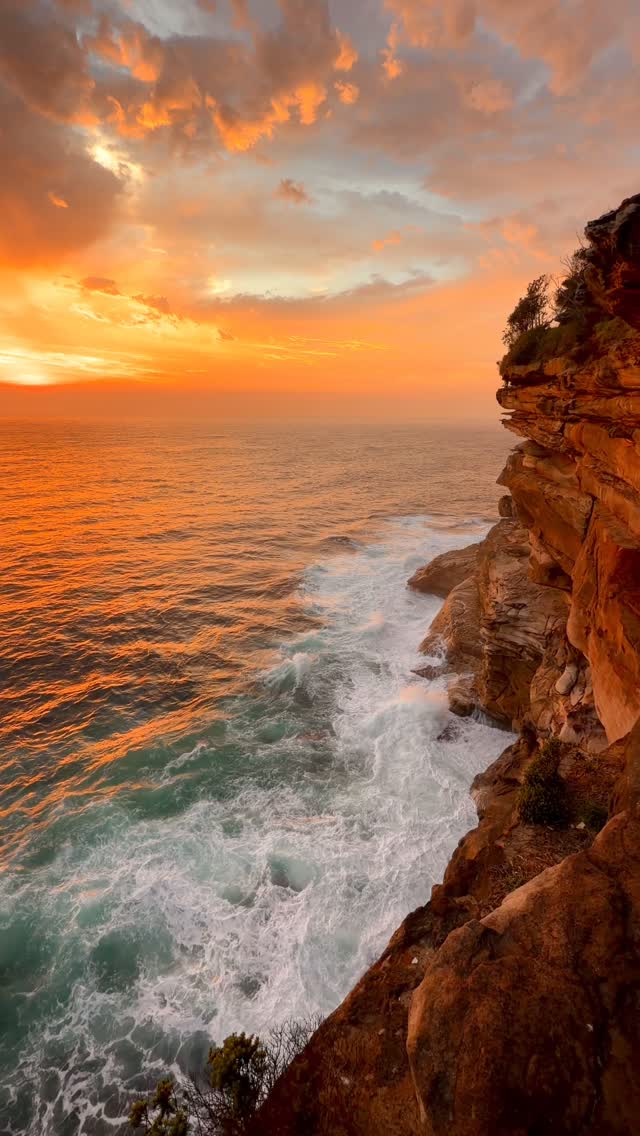 Daily Sunrise at Bronte Beach 🌅