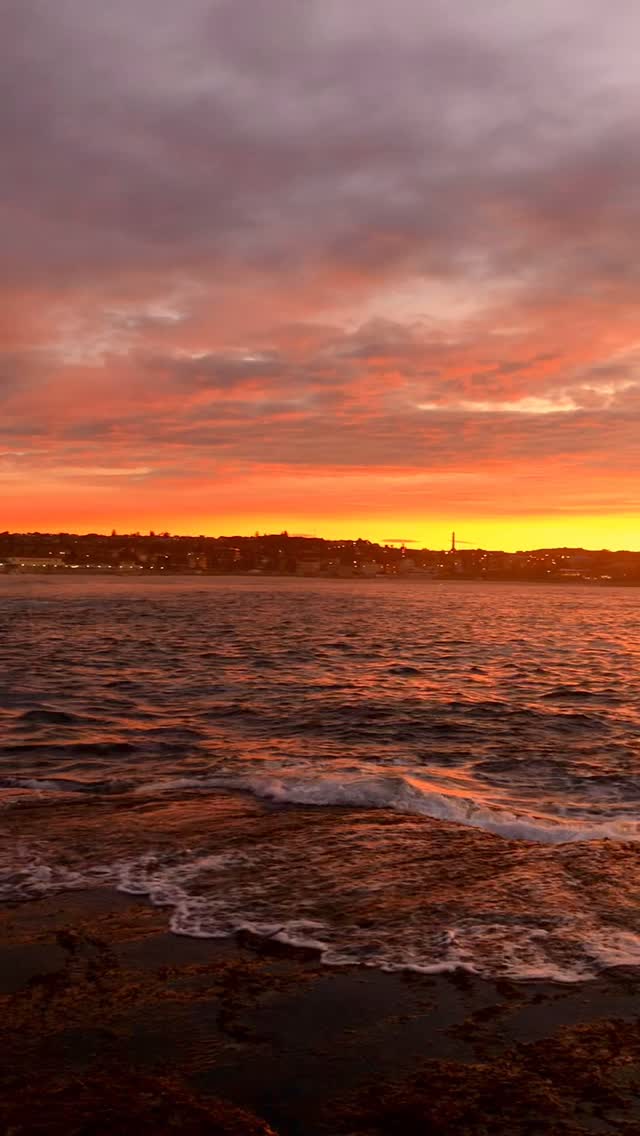 Bondi Beach in full glory 🙌🏼

#bondi #australia #sunrise