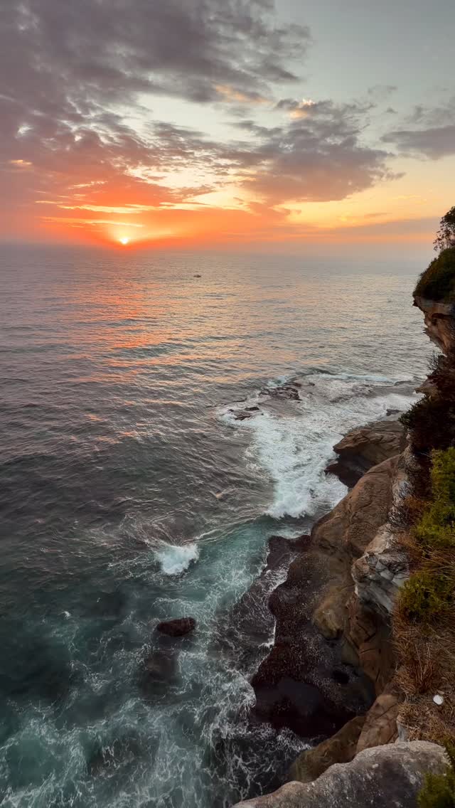 Daily Sunrise at Bronte Beach 🌅