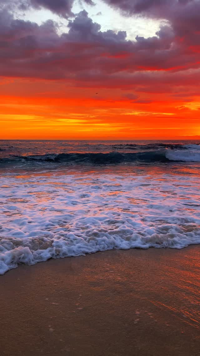 Is there a better way to start the day than this ❤️🌊
