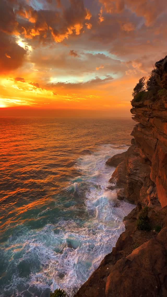 Another sunrise, another reminder why I keep coming back. Never getting bored of this view ❤️