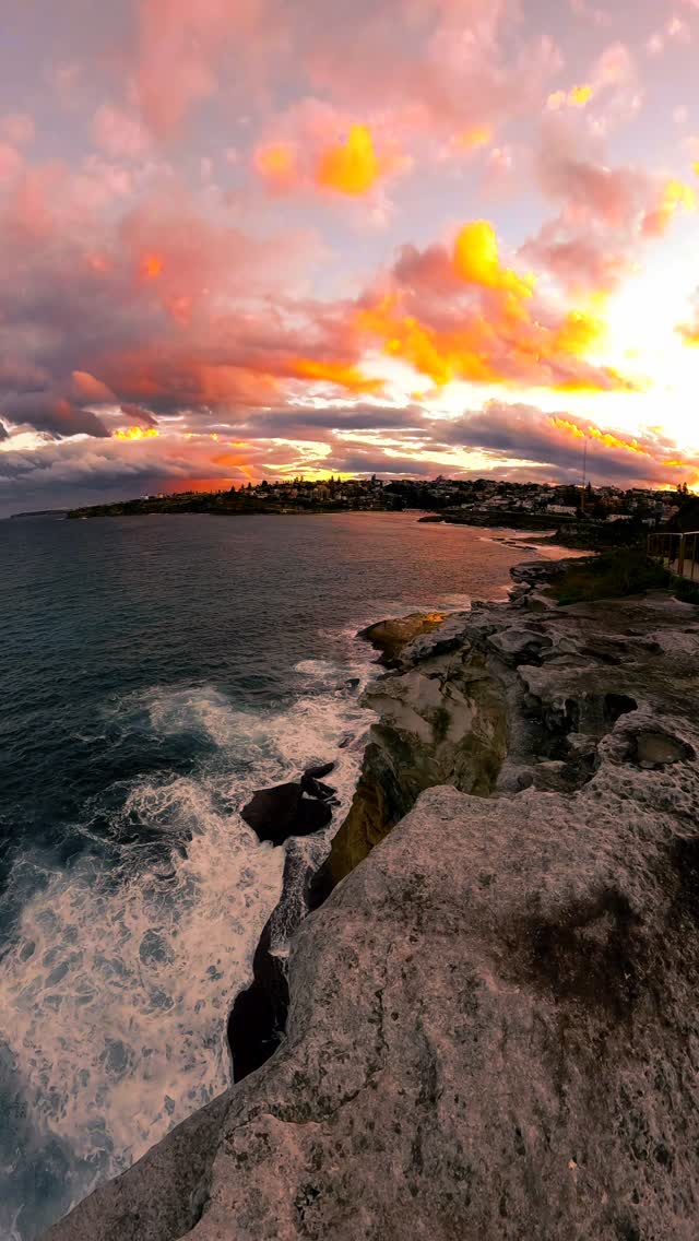 No matter how many times, Sydney sunsets never get old 💛