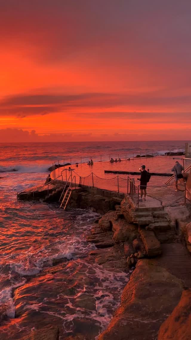 Do sunrises get any better than this 🔥