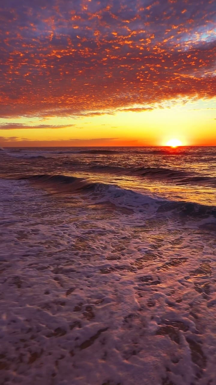 If you could wake up anywhere tomorrow, would this be your choice? 🙌🏼