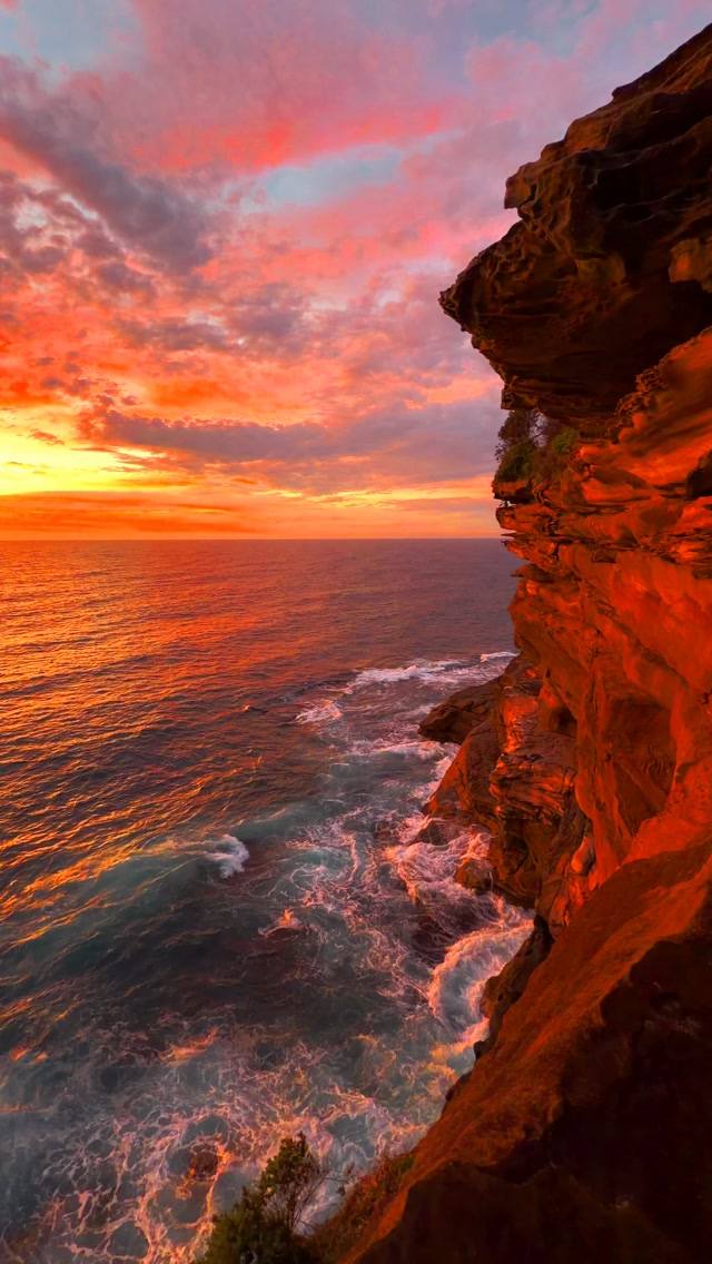 Do sunrises get any better than this 🔥