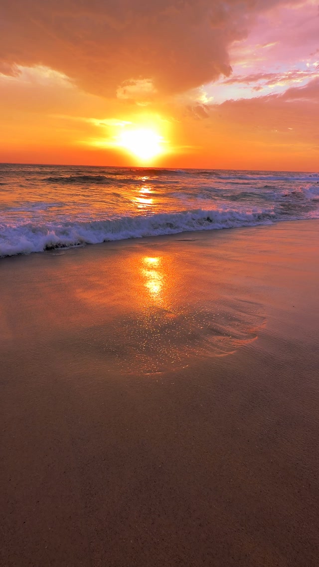 Daily Sunrise at Bronte Beach 💛
