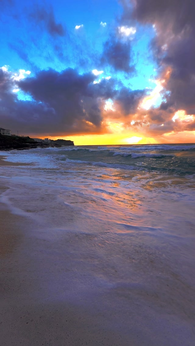 Bronte Beach every day 💛